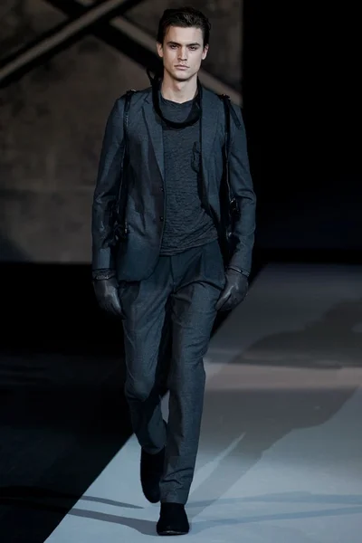 Look 44